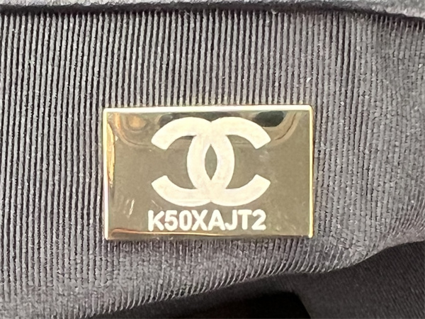 Large Chanel 19 Bag Tweed Gold Tone Black AS1161