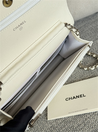 Chanel Wallet On Chain Grained Calfskin Silver Tone Metal White AP0250