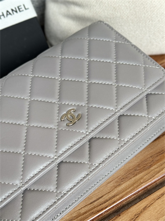 Chanel Wallet On Chain Lambskin Silver Tone Metal Grey AP0250