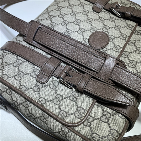 Gu.cci Small messenger bag GG Supreme canvas 658542