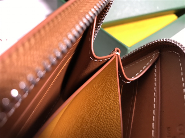 Goyard Matignon PM Wallet Goyardine Canvas & Vauzelles Calfskin