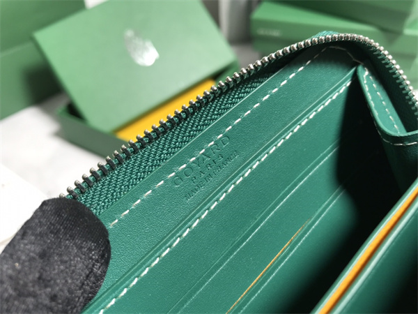 Goyard Matignon PM Wallet Goyardine Canvas & Vauzelles Calfskin