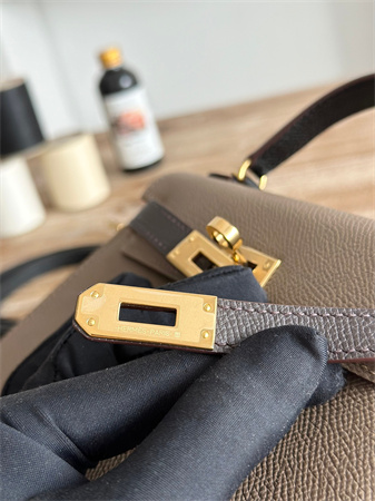 Hermes Kelly Mini II Bag Epsom Leather Etoupe/Ecorce/Black HS