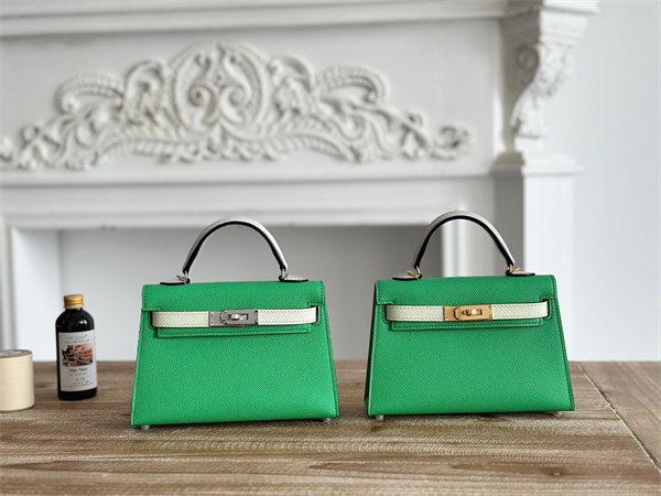 Hermes Kelly Mini II Bag Epsom Leather Vert Comics/Craie HS