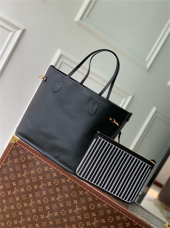 L.V Neverfull Inside Out MM Black  M11946