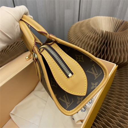 L.V Popincourt Long HandBag Monogram Canvas M40009