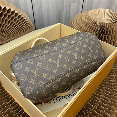 L.V Rivory MM Monogram Canvas M44546