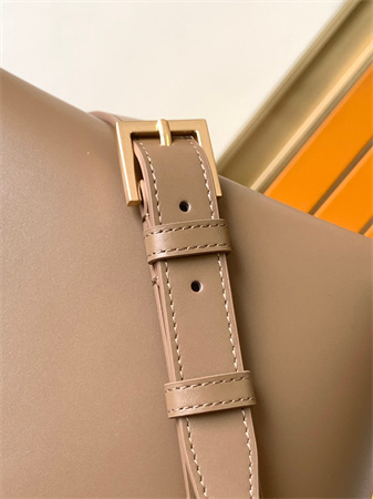 Y.S.L LE 37 In Shiny Leather Brown Bucket Bag