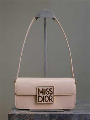 CD Miss Dior FLAP BAG Patent Calfskin Nude Pink