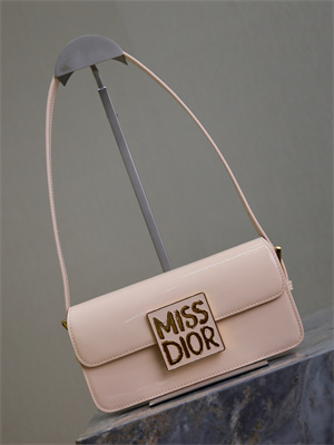 CD Miss Dior FLAP BAG Patent Calfskin Nude Pink