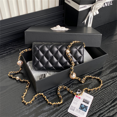 Chanel Flap Phone Holder with Chain Shiny Lambskin, Imitation Pearls & Gold-Tone Metal Black AP4284