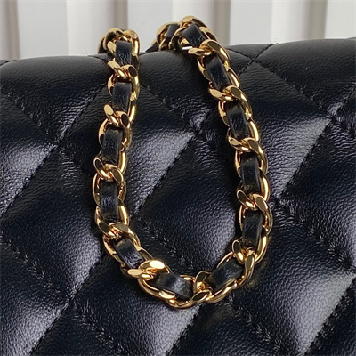 Chanel Flap Phone Holder with Chain Shiny Lambskin, Imitation Pearls & Gold-Tone Metal Black AP4284