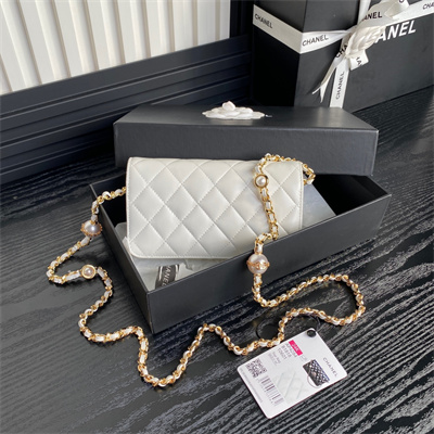 Chanel Flap Phone Holder with Chain Shiny Lambskin, Imitation Pearls & Gold-Tone Metal White AP4284