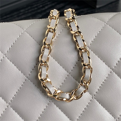 Chanel Clutch with Chain Lambskin, Strass & Gold-Tone Metal Grey AP4300