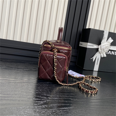 Chanel Vanity Case Shiny Crumpled Lambskin & Gold-Tone Metal Burgundy AS5222