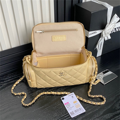 Chanel Vanity Case Shiny Crumpled Lambskin & Gold-Tone Metal Beige AS5222