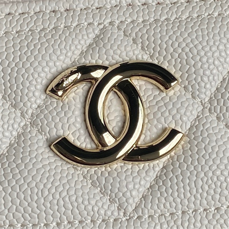 Chanel Long Vanity with chain Grained Calfskin & Gold-Tone Metal White AP4407