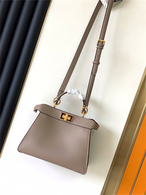 Fen.di PEEKABOO ICONIC ISEEU Small leather bag Dove Grey