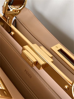 Fen.di PEEKABOO ICONIC ISEEU Medium leather bag Brown