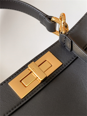 Fen.di PEEKABOO ICONIC ISEEU Medium leather bag Black