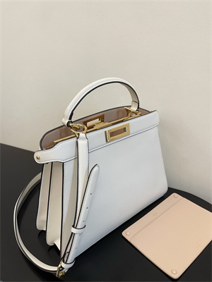 Fen.di PEEKABOO ICONIC ISEEU Medium leather bag White