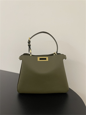 Fen.di Peekaboo Soft Medium Leather Bag Green