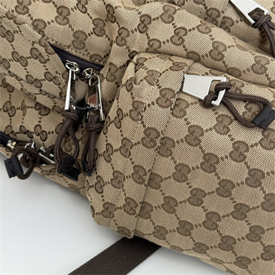 Gu.cci Large backpack with Gucci logo GG Canvas 800182