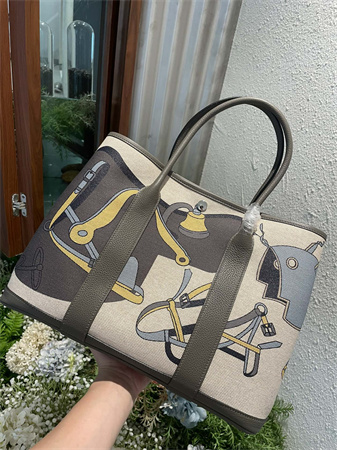 Her.mes Garden Party 36CM Togo Leather and Graffiti Canvas HS