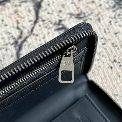 L.V  Zippy Wallet Brushed Monogram cowhide leather Black/White M11710