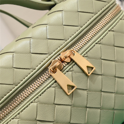 BV Bang Bang Vanity Case Intrecciato Calfskin leather Travertine