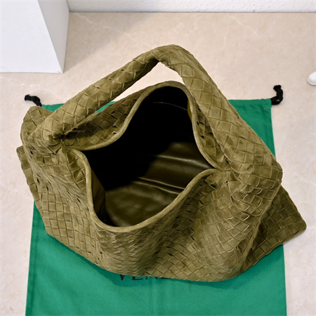 BV Large Hop Shoulder Bag In Suede Olive