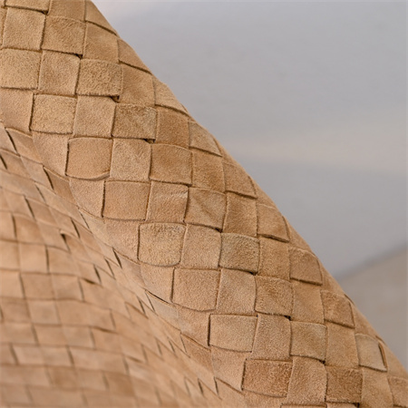 BV Large Hop Shoulder Bag In Suede Caramel