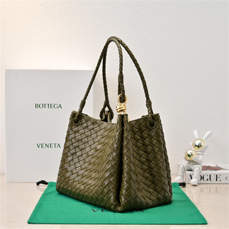 BV Large Parachute Shoulder Bag In Lambskin Olive