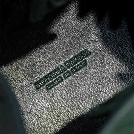 BV Small Parachute Shoulder Bag In Lambskin Emerald