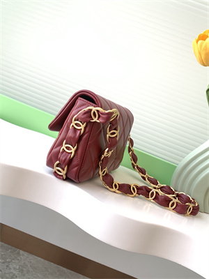 Cha.nel Small Flap Bag Lambskin & Gold-Tone Metal Burgundy AS5174