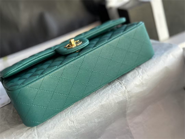 Chanel Medium Classic Flap Bag Grained Calfskin Gold Tone Metal Green 01112