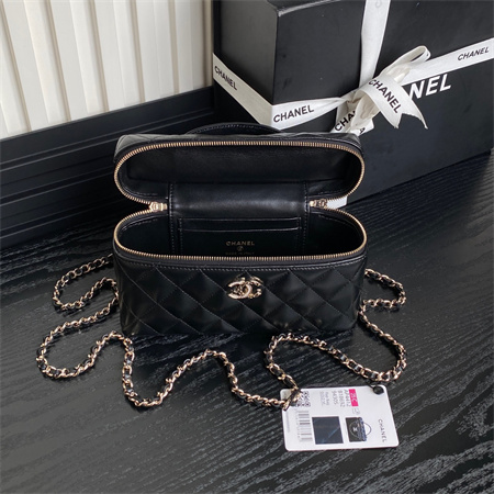 Chanel Vanity with chain Lambskin & Gold-Tone Metal Black AP4412