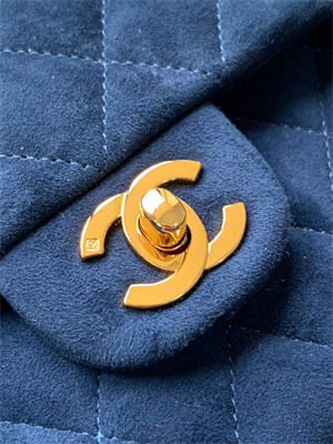 Cha.nel Medium Classic Flap Bag Suede Gold Tone Metal Blue 01112