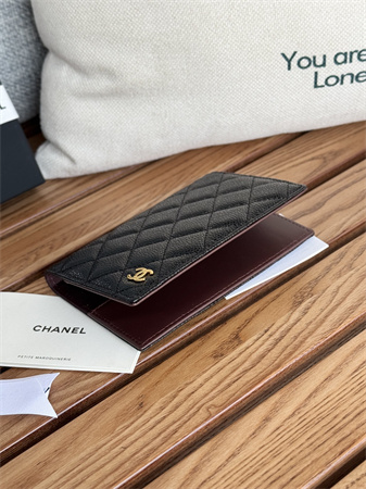 Chanel Passport Holder In Grained Calfskin Gold Tone Metal Black A80385