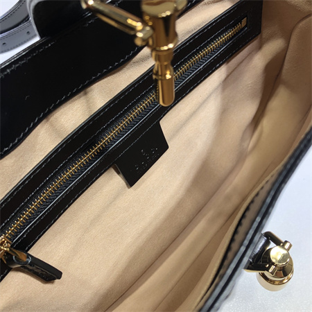 Gu.cci Jackie 1961 Small Shoulder Bag Black Smooth Leather 636709