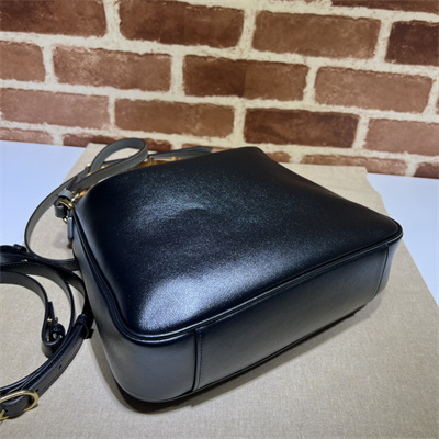 Gu.cci Diana Medium Shoulder Bag Black Leather 746124