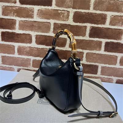 Gu.cci Diana Small Shoulder Bag Black Leather 746251