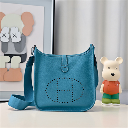 Evelyne III PM Bag In Bley Jean(options)