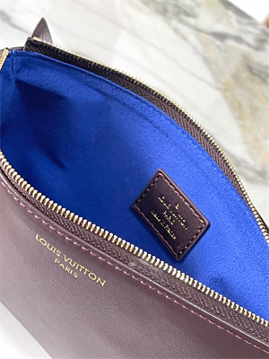 L.V Coussin Coussin Hobo MM Bag Calf Leather Chocolat M12072