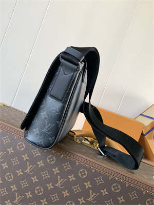 L.V District PM Messenger Bag Monogram Eclipse M44000
