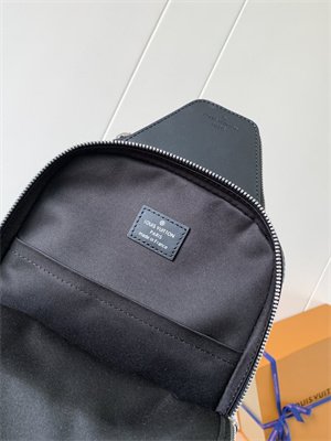 L.V Avenue Slingbag Monogram Eclipse Canvas M46327