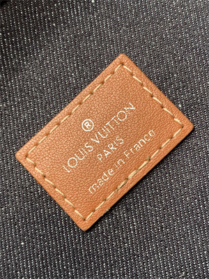 L.V Avenue Slingbag  Avenue Slingbag NM Monogram Canvas Dk Green M46344