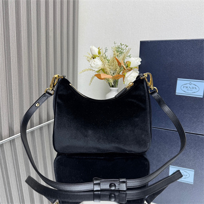 Prada Re-Edition Velvet mini-bag Black 1BC204