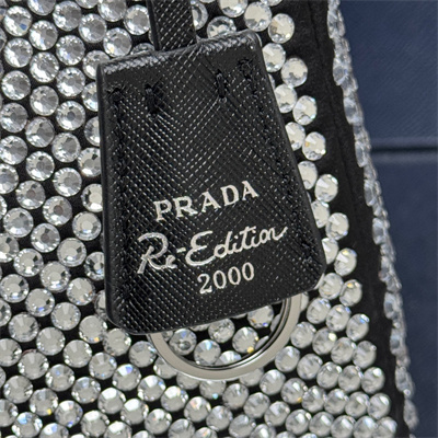 Prada  Re-Edition 2000 mini-bag With Diamond Black 1NE515