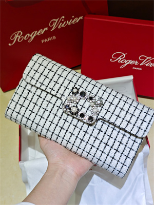 Roger Vivier Efflorescence Clutch In Tweed White/Black